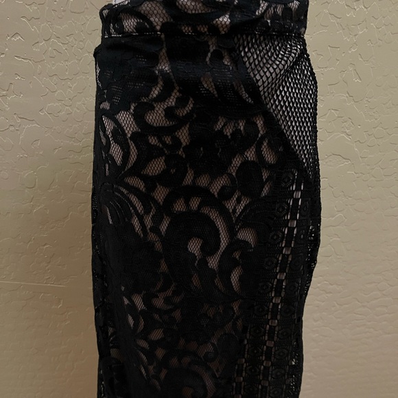 Mossimo Supply Co. Dresses & Skirts - Mossimo pencil skirt, brand new with tags, never worn.